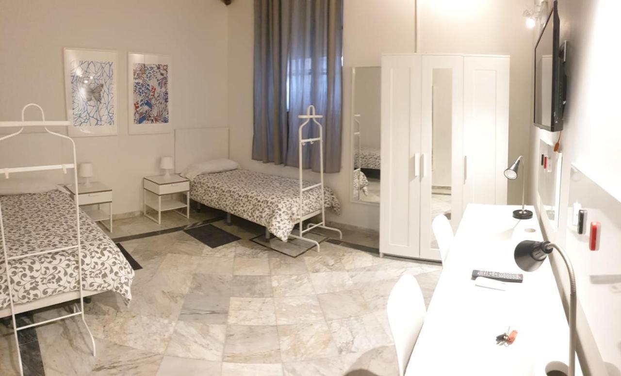 Residencia Viriato Hostel Sewilla Zewnętrze zdjęcie