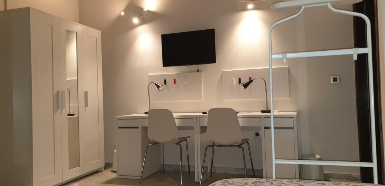 Residencia Viriato Hostel Sewilla Zewnętrze zdjęcie